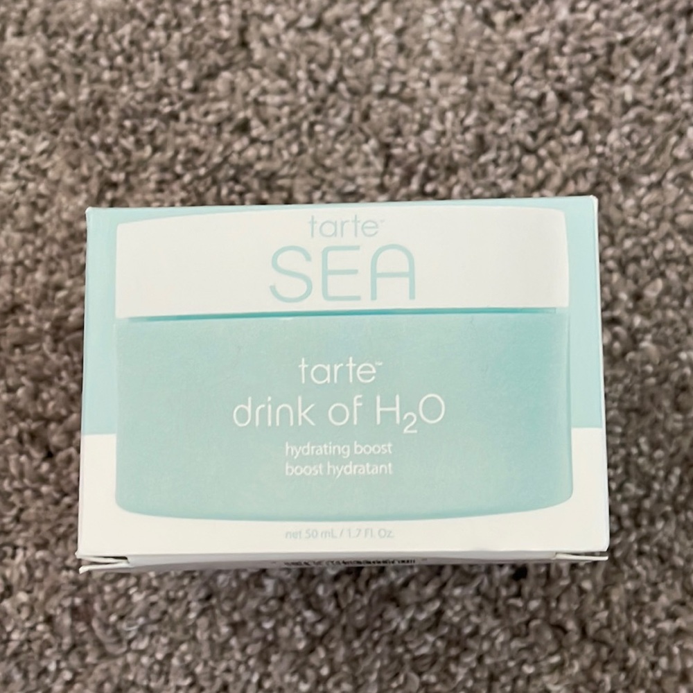 Tarte sea drink of H2O